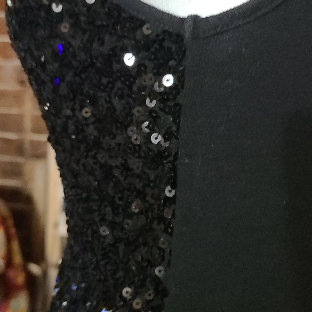 Tunic - Picture 3 of 4